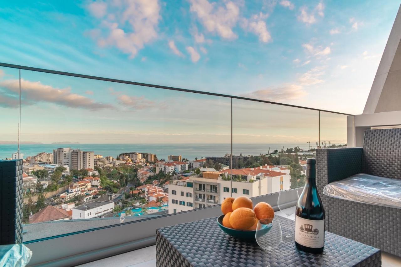 The Place Funchal  Buitenkant foto